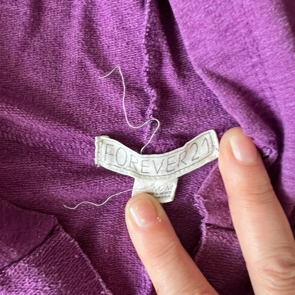 Forever21 light weight hoodie - Picture 5 of 5